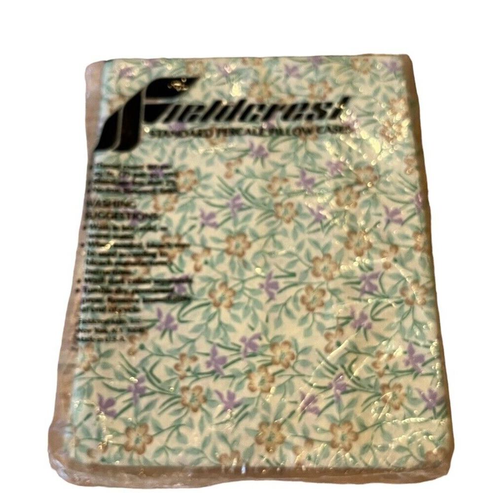 New 2 Vintage NOS Fieldcrest Standard Percale Pillow Cases Flowered Purple 1980s